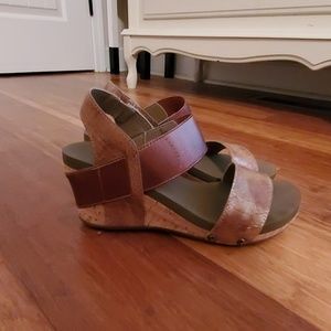 Corky boutique wedges size 6